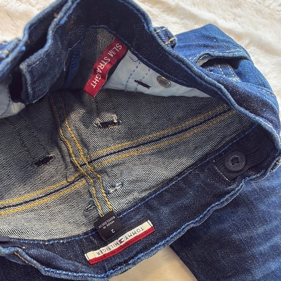 Tommy Hilfiger toddler size 2 Blue Denim Jeans - Picture 4 of 8